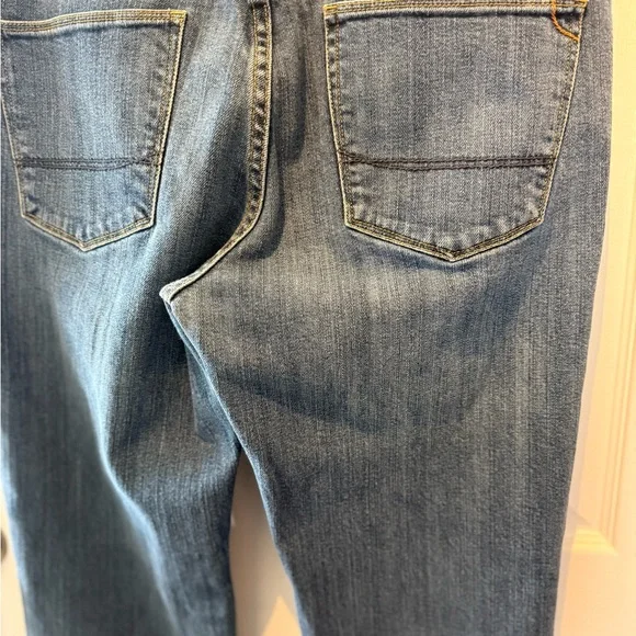 Tommy Bahama Vintage Jeans Men 33x30* Medium Wash Stretch Straight Comfort Fit - Picture 6 of 11